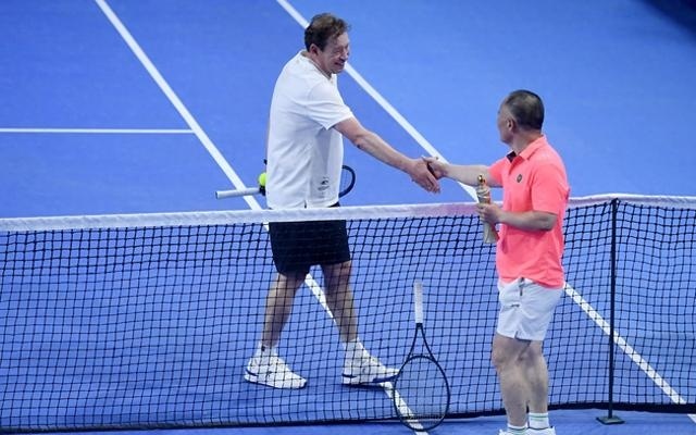 压短对手一 压短对手一